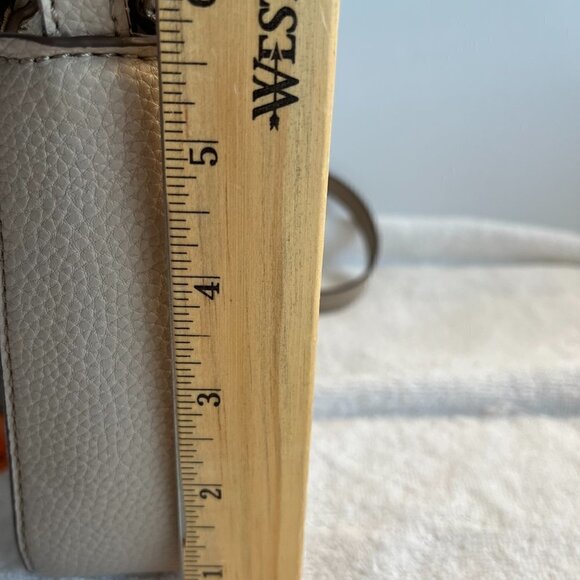 Anne Klein Dome Crossbody with 3 main POCKETS & 1 front pocket  Hands Free - Picture 11 of 14